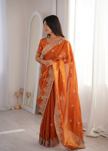 Sari en soie orange avec broderie dorée à pois, chemisier à col rond, tenue élégante pour toutes les occasions, toutes saisons - Product Image 2