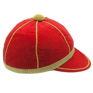 Gorra de Honor de Terciopelo Rojo con Logotipo Personalizado, Borde Dorado y Borla, Gorra Clásica para Club Deportivo, Graduación, Premios - Product Image 5