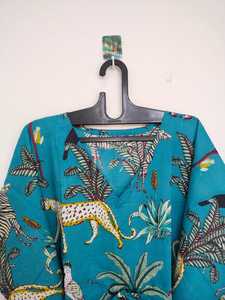 Robe kaftan en coton à imprimé floral, faite à la main, légère, style bohème, parfaite pour la plage, confortable, tenue d'été pour femmes - Product Image 2