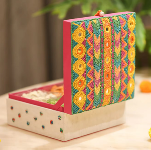 Luxurious Colorful Beaded Jewelry Organizer for Accessories & Gem Storage <b>Wedding</b> <b>Gift</b> Jewelry sweet <b>box</b> case at Wholesale Price - Product Image 3