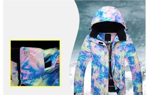 Chaqueta Impermeable para Esquí y Snowboard para Mujer, Diseño Multicolor con Capucha, Estampado de Lunares Blancos, Aislamiento Sintético, Cierre de Cremallera - Product Image 5