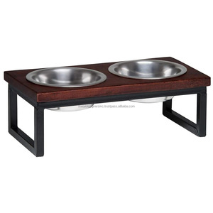 Mangeoire surélevée pour chien double Diner en bois de noyer et acier inoxydable avec support en tube métallique et plaque supérieure en bois pour chiens et chats - Product Image 1