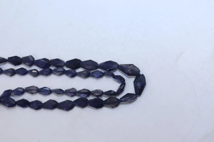 Cuentas facetadas de iolita de corte elegante de 5-7 mm, hilo de cuentas de iolita facetadas en forma de cometa para la fabricación de joyas. - Product Image 2