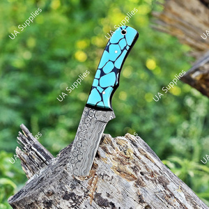 Couteau de chasse et de camping à lame fixe style cowboy, en acier Damas, avec logo personnalisé OEM, fourreau en résine et cuir, fabrication artisanale DIY - Product Image 5
