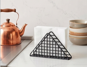 Porta Servilletas de Hierro Sólido Negro en Metal con un Fabuloso Diseño Triangular, Perfecto para Decoración de Mesa en el Hogar y Restaurantes - Product Image 5