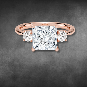 Bague en diamant de laboratoire certifié IGI, or jaune 14 carats, taille princesse, trois pierres, avec diamants ronds sur les côtés, pour femme - Product Image 3