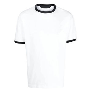 Obtenez ce t-shirt en coton pour homme fabriqué au Pakistan par un fabricant sur mesure, avec des tissus durables, pour les clubs sportifs mondiaux. - Product Image 4