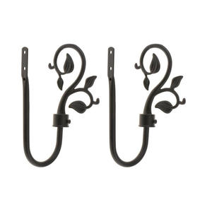 Gancho de Pared de Hierro Forjado Resistente, Diseño Curvo, Soporte para Colgar en Interiores y Exteriores - Product Image 2