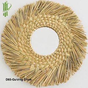 Hermoso espejo de bambú artesanal Vgreenart de Vietnam amor estilo pintura boda decoración y regalo modelo D0009 - Product Image 3