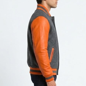 Chaqueta Varsity de Lana Gris para Hombre de Alta Calidad, Personalizada y Más Vendida, con Mangas de Cuero Naranja, Diseño Color Block, Cierre de Botones, Estilo Casual - Product Image 3