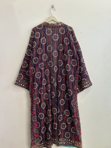 Kimono long en viscose georgette brodé Phulkari pour femme, cadeau pour elle - Product Image 6