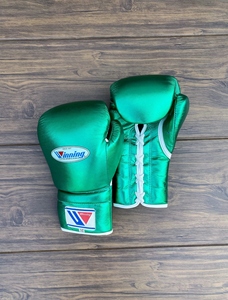 Winning <b>Lace</b>-Up Leather Boxing Set <b>Green</b> Color Adjustable Wrist Strap Customized Logo High Quality Boxing Gloves Head Guard - Product Image 6