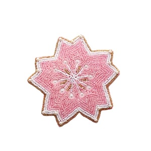 Elegante Juego de Posavasos Bordados con Cuentas de Semillas para Decoración de Mesa, Posavasos Bordado a Mano con Cuentas de Semillas y Diseño Floral Elegante - Product Image 1