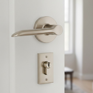 Ensemble de poignées de porte en acier inoxydable massif HI SAFE |   Cylindre de serrure de style moderne, grade ANSI 1, finition PVD plaqué zinc, entraxe 50 mm - Product Image 2