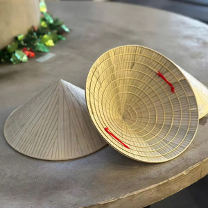 Sombreros Cónicos de Bambú de Moda – Fabricante de Vietnam, Color y Estampado Personalizados al Mejor Precio - Product Image 1