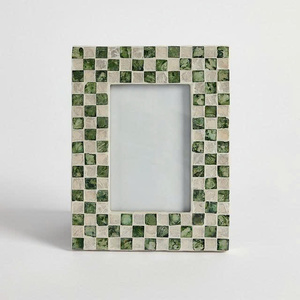 Cadre photo en capiz vietnamien de qualité supérieure, design artisanal sophistiqué, parfait pour la décoration intérieure moderne et luxueuse - Product Image 4