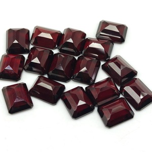 Pierre précieuse de grenat du Mozambique élégante, de qualité supérieure, à facettes octogonales, pour la fabrication de bijoux fins, vente en gros - Product Image 4