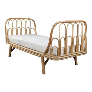 Nueva cama de madera para niños pequeños - Product Image 1