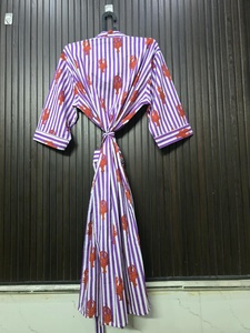 Robe longue pour femme à rayures violettes et imprimé homard, col en V, manches trois quarts, 100% coton, peignoir décontracté en tissu doux tissé - Product Image 3