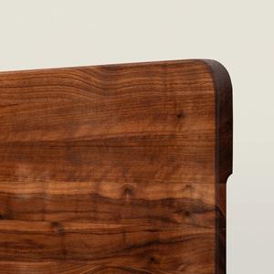 Tabla de Cortar Rectangular Minimalista con Bordes Redondeados, Superficie Gruesa y Lisa, Ideal para Cortar, Servir y Cocinas Modernas - Product Image 3