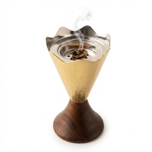 Brûleur à Bakhoor Arabe Moderne, Mabkhara en Bois Faite à la Main, Encensoir de Luxe en Laiton pour Oud et Charbon, Idéal pour la Décoration Intérieure du Moyen-Orient - Product Image 5