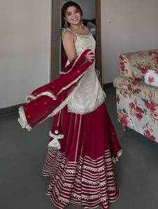 Ensemble Lehenga Choli en soie traditionnel indien pakistanais pour femmes avec dupatta, longueur au sol, pour mariage et fêtes, coupe classique - Product Image 2