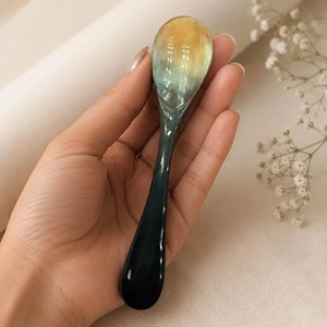 Cuchara de cuerno de búfalo natural hecha a mano, mango largo, pulido espejo, patrón multicolor, diseño creativo y duradero, elegante cubiertos de mesa. - Product Image 2