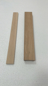 Base de rampe d'escalier en bois massif, fixation murale, design traditionnel, finition lisse pour rampes d'escalier - Product Image 3