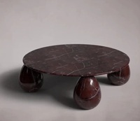 Table basse de luxe Rosso Levanto, design moderne, écologique, artisanat en marbre Agra Heritage, pieds sphériques, mobilier design pour salon, Uttar