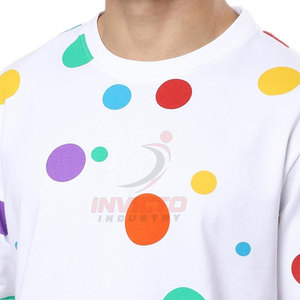 Camiseta Oversize de Calidad para Hombre con Acabado de Tela Suave y Comodidad Duradera - Product Image 5