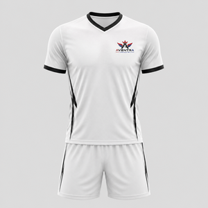 Tenue de football haute performance, vêtements de sport, uniforme de football conçu avec un tissu en polyester respirant pour l'entraînement quotidien - Product Image 1