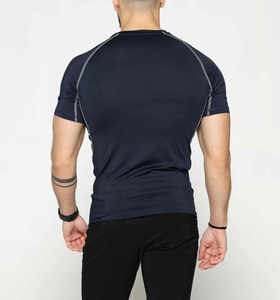 Vente en gros de t-shirts de compression pour hommes personnalisés, col rond, manches personnalisées, séchage rapide, qualité supérieure - Product Image 2