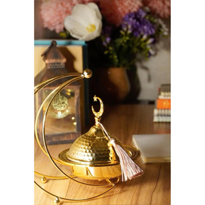 Cuenco de Metal Dorado Martillado de Lujo con Tapa Transparente en Forma de Cúpula, Decoración Islámica de Luna Creciente para Servir en Ramadán, Iftar y Fiestas del Eid - Product Image 2