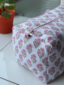 Sac de voyage matelassé en coton fait main, imprimé floral gris, avec longue ceinture amovible, motif imprimé à la main, grand format, de luxe, décontracté - Product Image 2