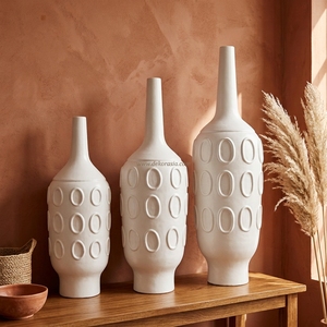 Vase de sol Motivo Largo L blanc mat en terre cuite gaufrée, pot en terre cuite artisanal, urne décorative en céramique, vente en gros - Product Image 2