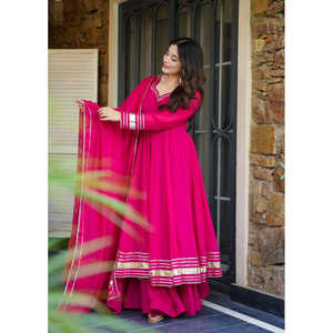 Hermoso Vestido Anarkali con Pantalón y Dupatta para Fiestas, Ropa India y Pakistaní - Product Image 2