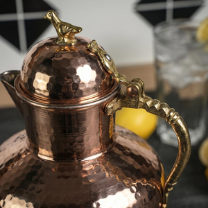 Carafe en cuivre pur de qualité supérieure, design indien populaire, écologique, classique, avec couvercle et poignée, logo personnalisé, prix bas - Product Image 4