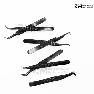 Pinzas para Extensión de Pestañas con Punta de Fibra Antideslizante, Agarre de Diamante, Color Negro Plasma, con Etiqueta Privada, Pinzas de Volumen Ruso de 90 Grados - Product Image 6
