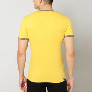 Tenue de mode élégante pour tous les jours, qualité supérieure, design minimaliste, vêtement essentiel, édition best-seller, look classique, t-shirt doux - Product Image 2