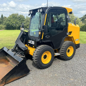 Chargeuse compacte JCB à prix d'usine, très demandée, avec chargeuse frontale et rétrocaveuse, engin sur chenilles 4x4 pour usage en construction - Product Image 3