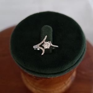 Anillo de Compromiso Clásico de Plata de Ley 925 con Circonita Cúbica, Diseño de Estrella Trenzada, Elegante, para Mujer, Regalo para Bodas, Fiestas o Uso Diario - Product Image 4