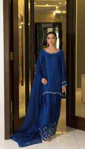 Dernière collection de magnifiques ensembles Farshi 3 pièces pour femmes, robes décontractées, nouveau design sur le haut. - Product Image 5