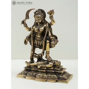 7-inch handmade Brass điêu khắc của nữ thần kali với bốn cánh tay cho nhà, đền thờ và gifting mục đích bức tượng Sản xuất tại Ấn Độ - Product Image 3