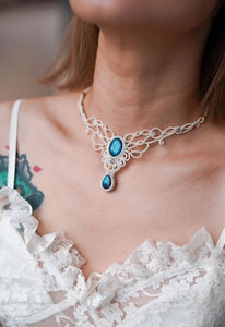 Collier en macramé fait main avec pendentif en pierre bleue, dentelle blanche, réglable, style bohème, bijoux de guérison - Product Image 4