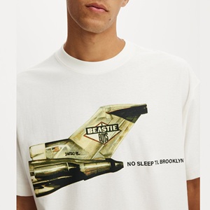 เสื้อยืดคอกลมแขนสั้นทรงปกติสำหรับผู้ชายไซส์ใหญ่ ผ้าฝ้าย 100% ปรับแต่งได้ สวมใส่สบาย พิมพ์ลายโลโก้ด้านหน้า - Product Image 3