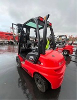Chariot élévateur diesel Manitou MI25D d'occasion avec mât à deux étages, prêt à être expédié, à vendre
