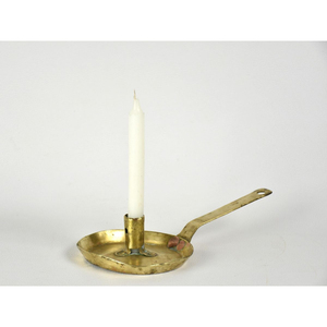 Metal <b>Candlestick</b> <b>Holder</b> with Circular Base and Finger Loop for Home Decoration Vintage Iron Chamber Stick <b>Holder</b> - Product Image 2