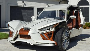 รถสปอร์ต Polaris Slingshot 3-4 ที่นั่ง เครื่องยนต์เบนซิน 150-250 แรงม้า คุณภาพพรีเมียม ราคาประหยัด รถสามล้อโรดสเตอร์สมรรถนะสูง ลดราคา - Product Image 6