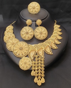 24K Gold Plated Floral Jewelry Set <b>Necklace</b> Earrings Women's Ethnic Wedding Fashion Alloy <b>Statement</b> Piece - Product Image 1