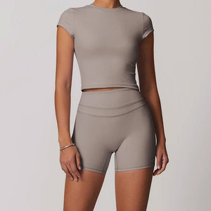 Camiseta Deportiva Corta sin Espalda para Mujer con Logotipo Personalizado, de Compresión, Nailon/Spandex, Alta Elasticidad, para Gimnasio y Ejercicio - Product Image 4